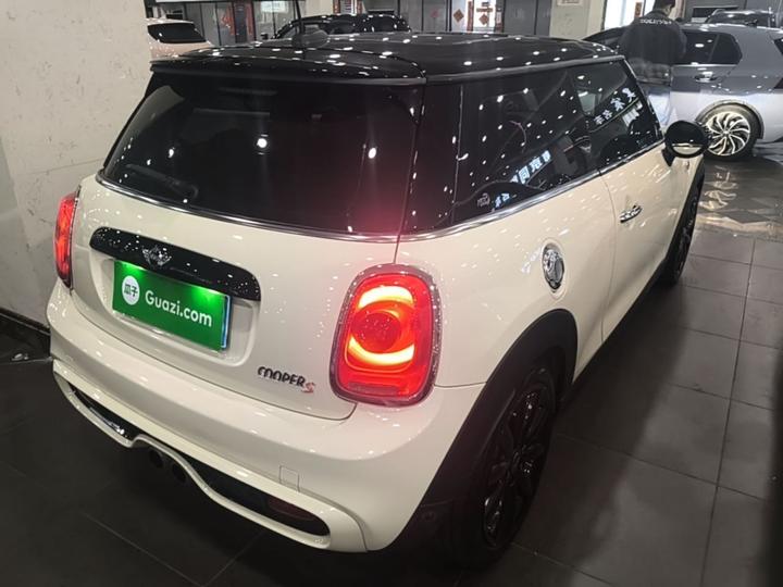 2016 2.0T COOPER S photo 4