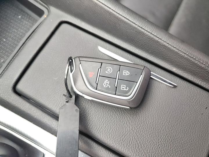 CT5 2023 28T Luxury Standard photo 8