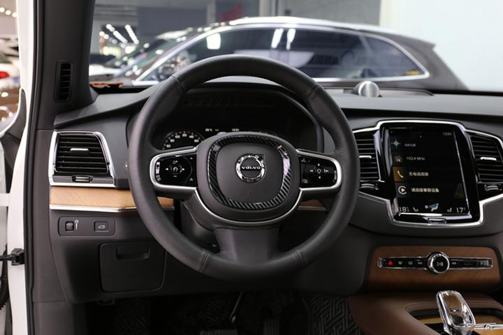 XC90 2021 B6 Luxury 7-Seater photo 7