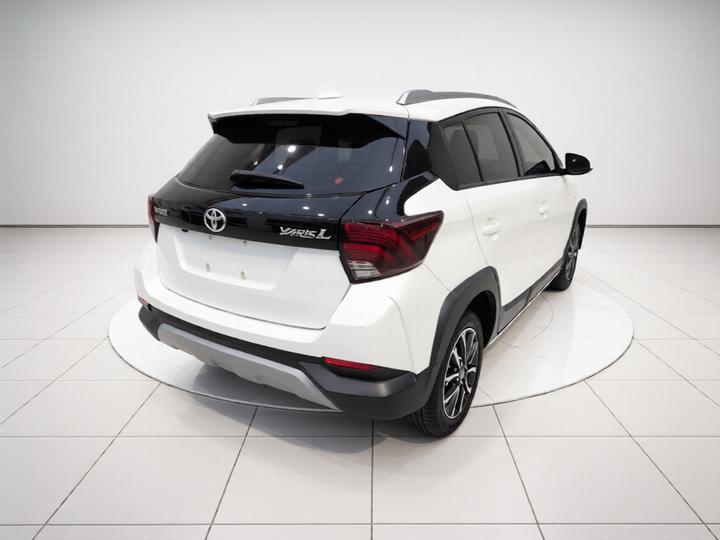 YARiS L 2021 X 1.5L CVT Premium photo 4