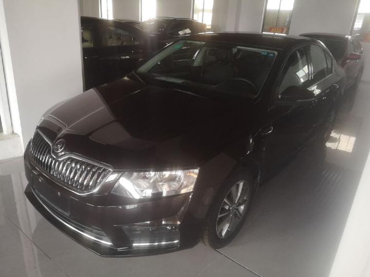 Octavia 2017 1.6L AT