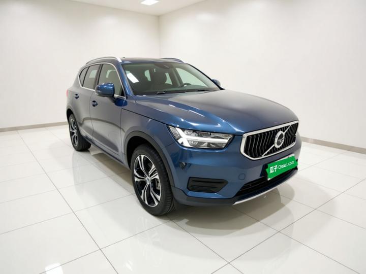 XC40 2022 T4 AWD Luxury photo 3