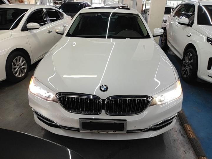 5 Series 2020 525Li Luxury photo 2