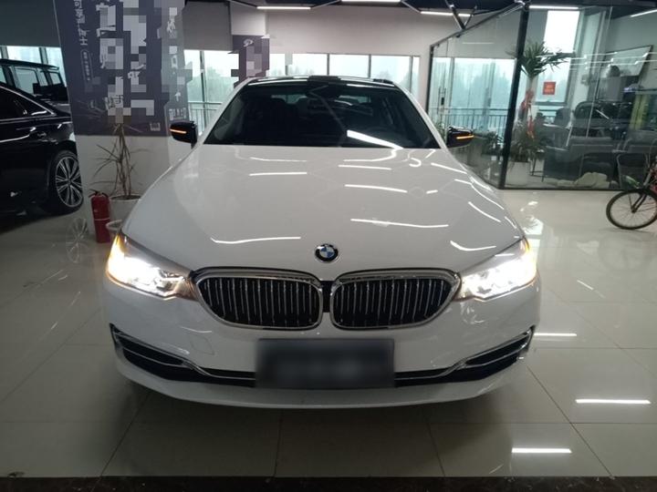 5 Series 2019 Facelift 525Li Luxury photo 2