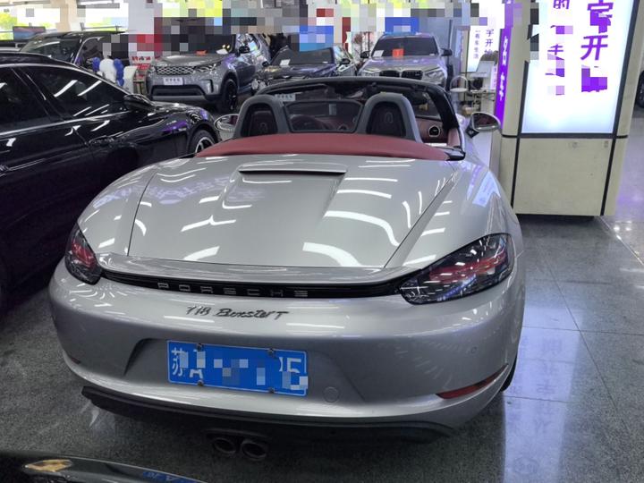 718 2020 Boxster 2.0T photo 3