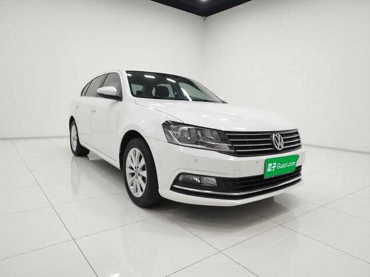 Lavida 2017 1.6L AT Comfort photo 3