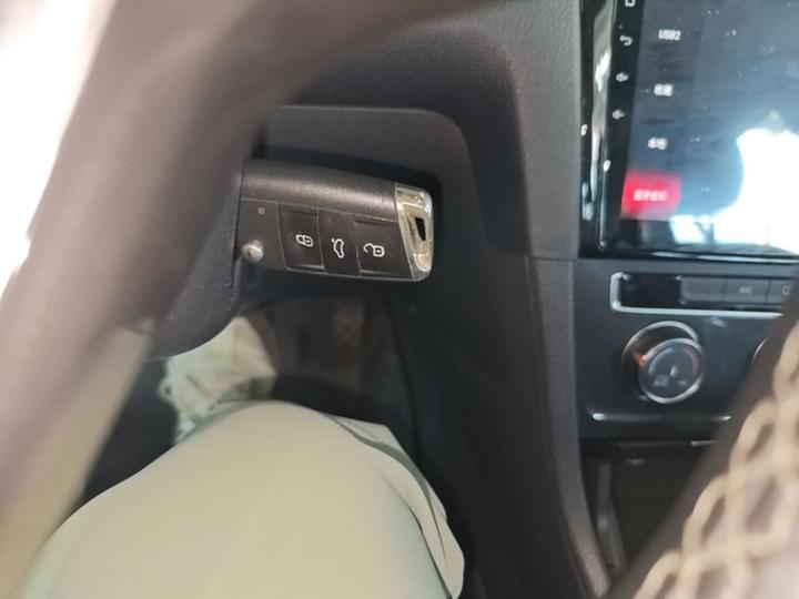 Golf 2017 230TSI AT Comfort Anniversary Edition photo 8