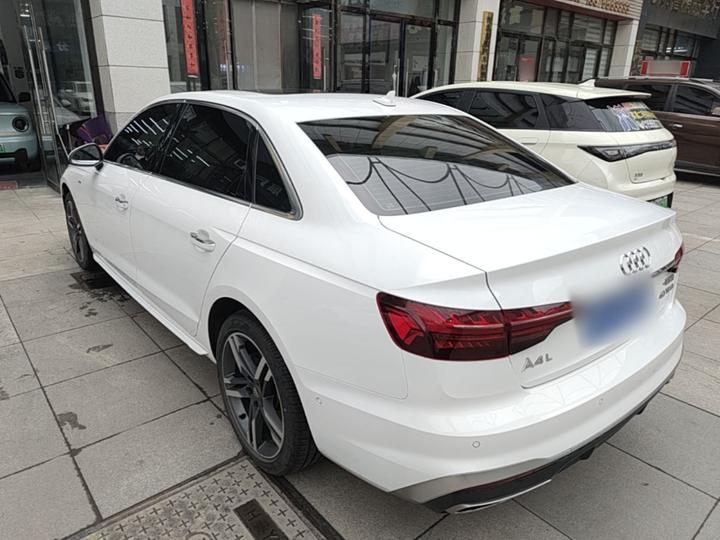 A4L 2022 40 TFSI Luxury Dynamic photo 4