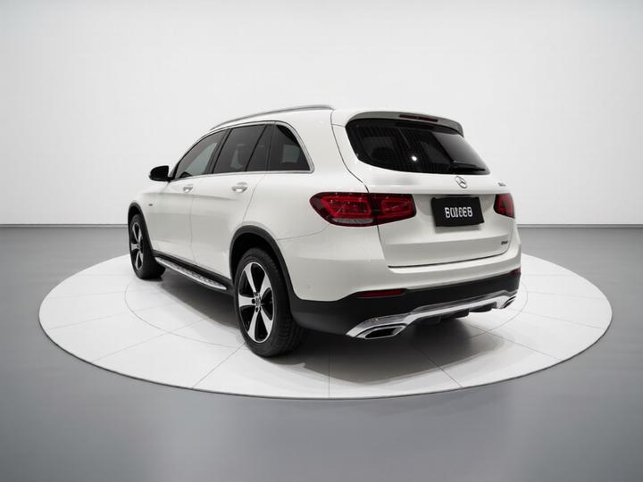 GLC 2022 Facelift GLC 260 L 4MATIC Dynamic photo 4
