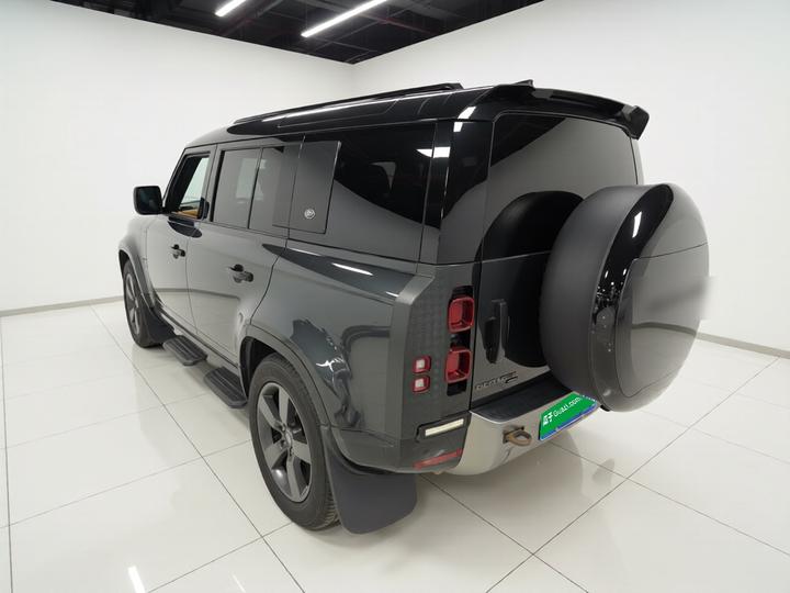 Defender 2022 110 P400 X-DYNAMIC HSE photo 4