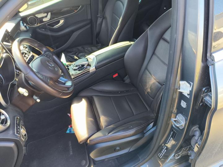 GLC 2017 GLC 260 4MATIC Luxury photo 7