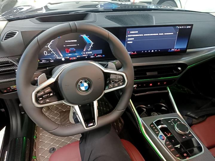 3 Series 2026 330Li M M Sport Night Package photo 5