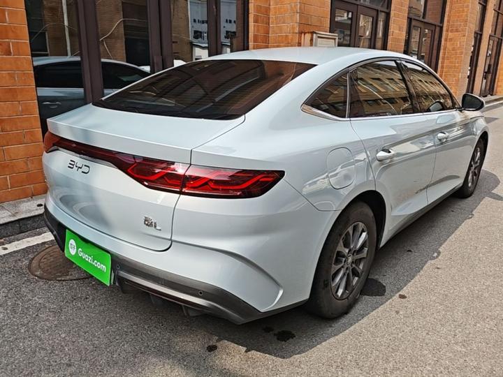 Qin L 2024 DM-i 80KM Leading photo 6