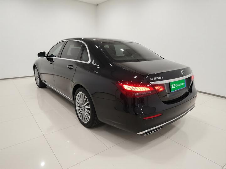 E-Class 2023 E 300 L Luxury photo 4