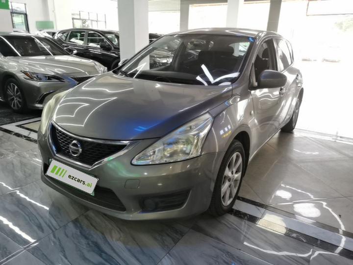 Tiida 2014 1.6L CVT Comfort