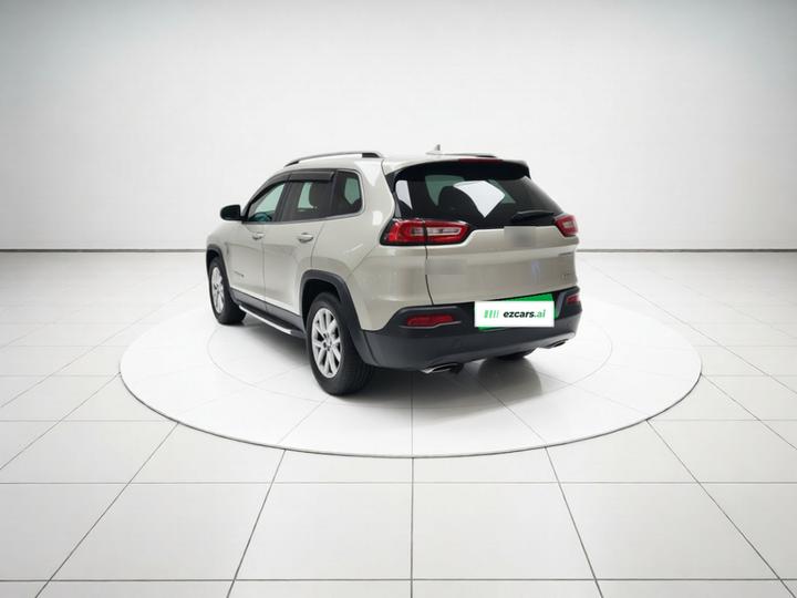 Cherokee 2016 2.4L Leading photo 4