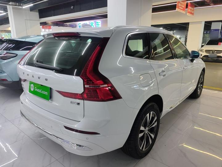 XC60 2025 B5 AWD Luxury photo 6