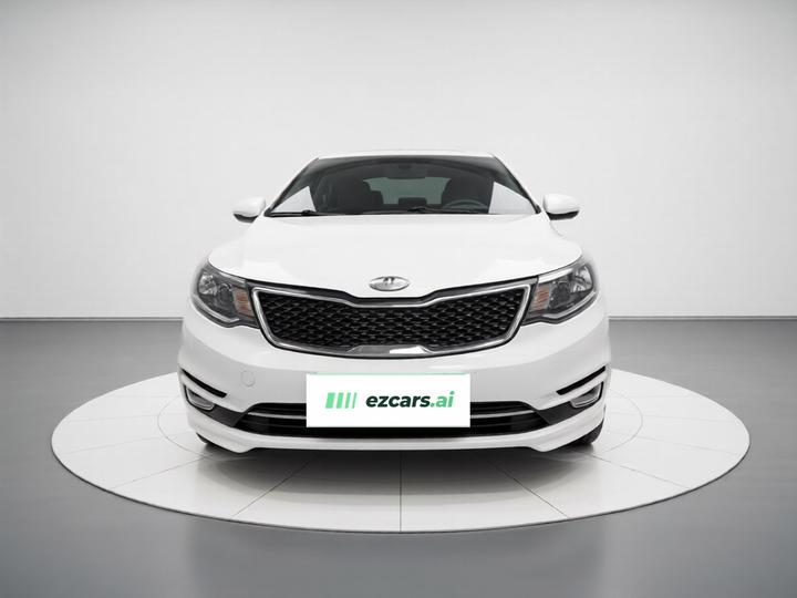 K2 2015 Hatchback 1.4L MT GLS photo 2