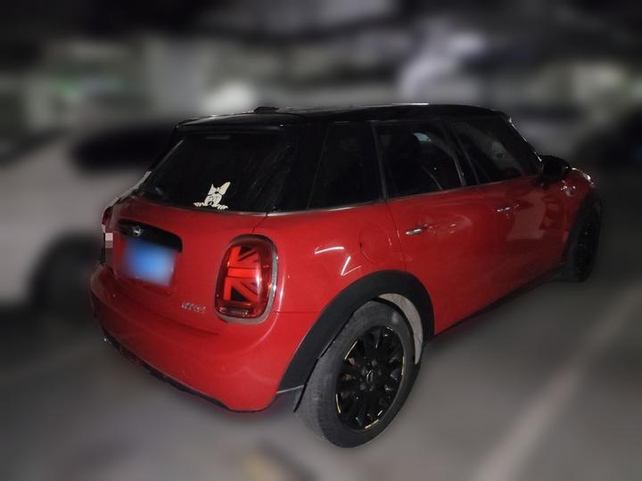 2018 1.5T COOPER Classic 5-Door photo 6