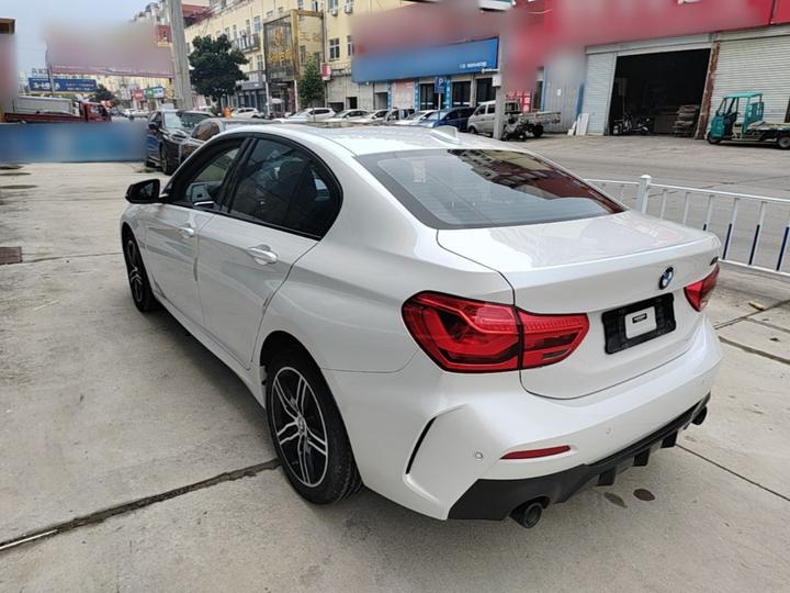 1 Series 2022 120i M Sport photo 4