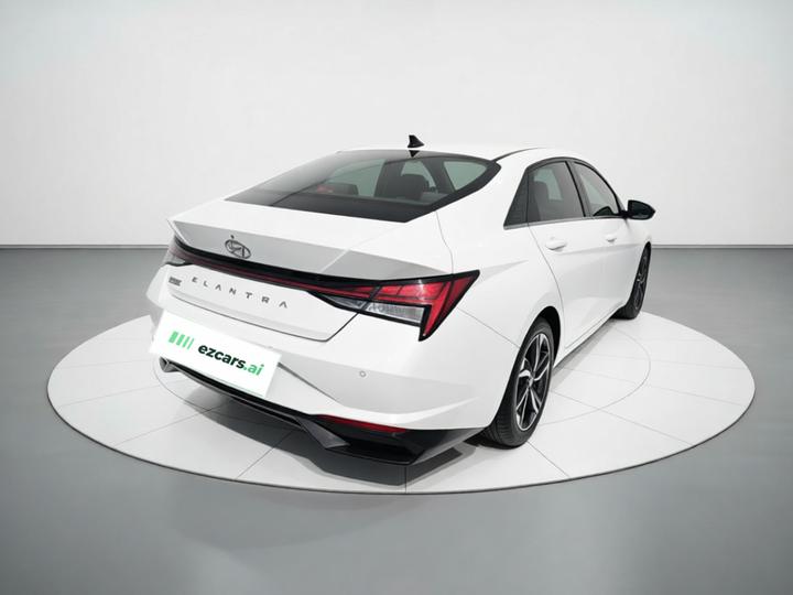 Elantra 2021 1.5L CVT LUX Premium photo 4