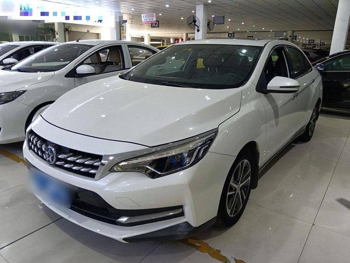 D60 2018 1.6L CVT Connected Elite