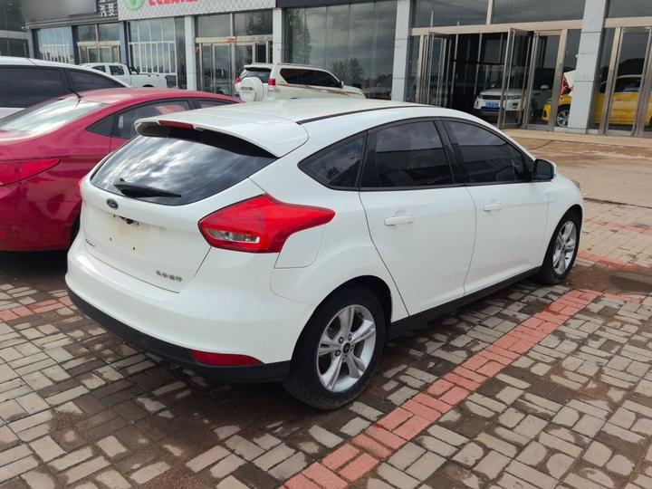 Focus 2017 Hatchback 1.6L AT Comfort photo 4