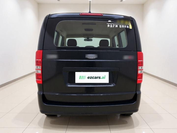 Refine M3 2019 1.8L 5-Seater photo 5
