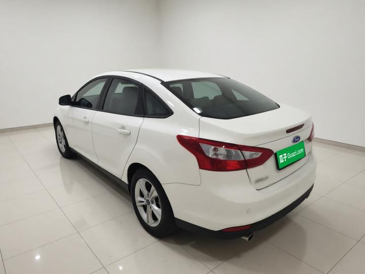 Focus 2012 Sedan 1.6L AT photo 4