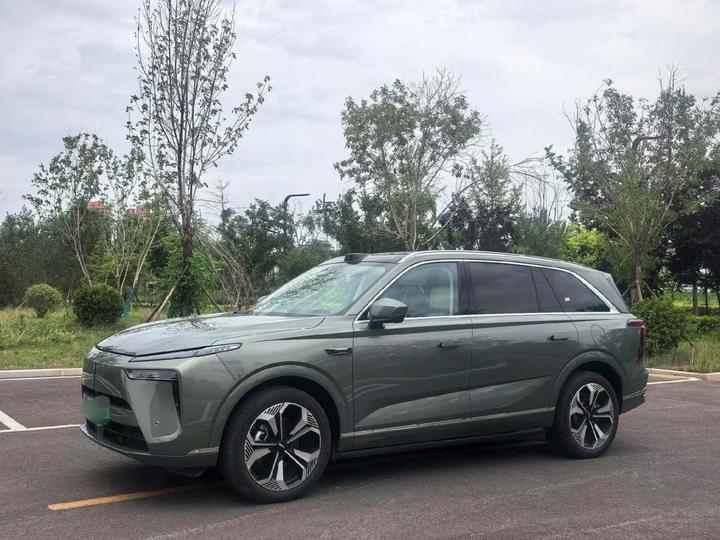 Blue Mountain 2025 AWD Ultra