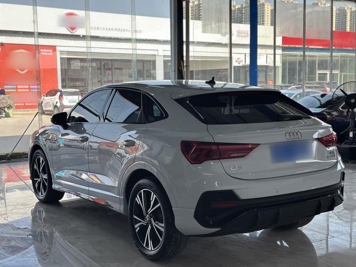 Q3 Sportback 2022 40 TFSI Fashion photo 4