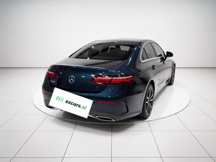 E-Class Imported 2018 E 200 Coupe photo 4