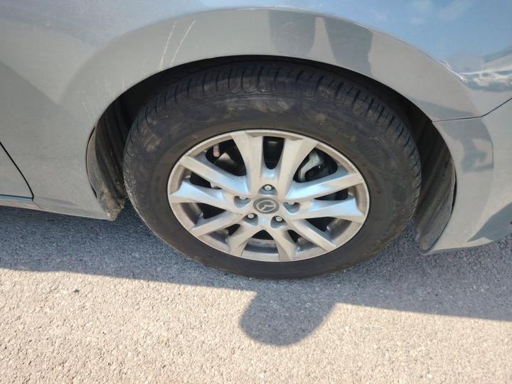 3 Axela 2014 Sedan 1.5L AT Luxury photo 8