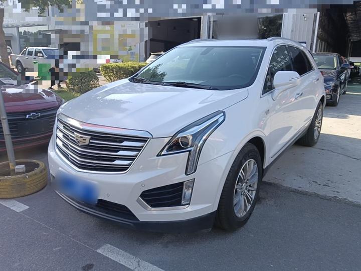 XT5 2018 25T Luxury