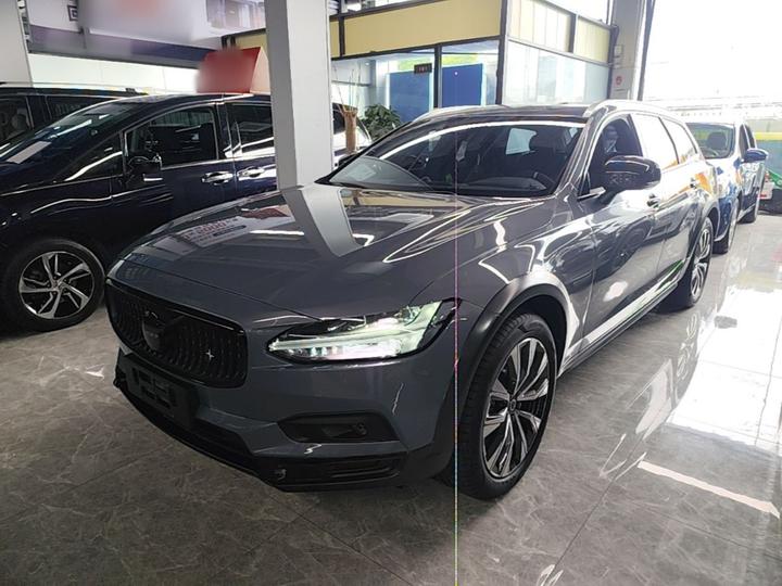 V90 2021 Cross Country B5 AWD