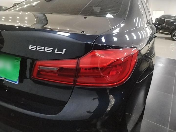 5 Series 2019 525Li M Sport Package photo 7