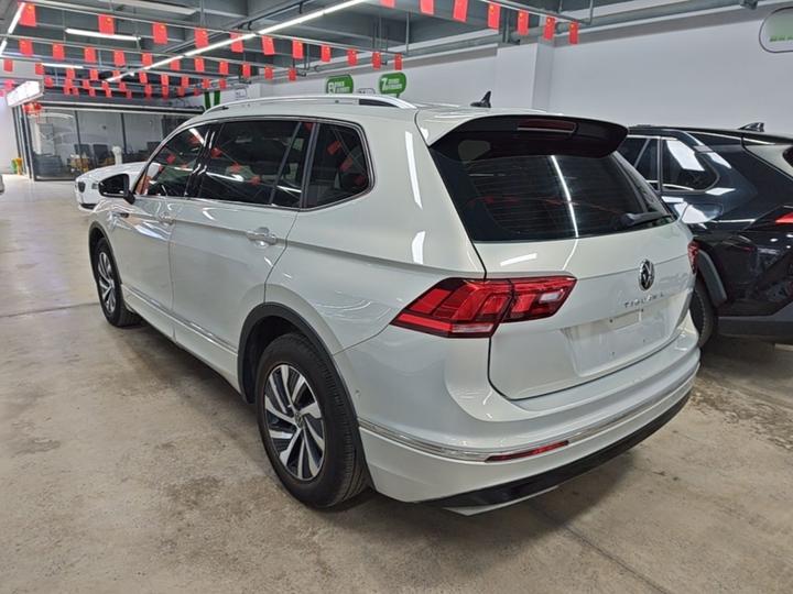 Tiguan L EV 2021 430PHEV PHEV Premium photo 4