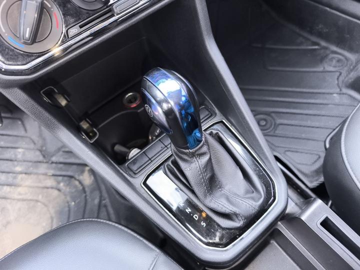 2017 1.5L AT Comfort photo 5