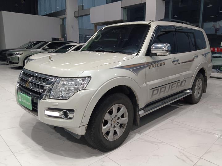 Pajero Parallel Import