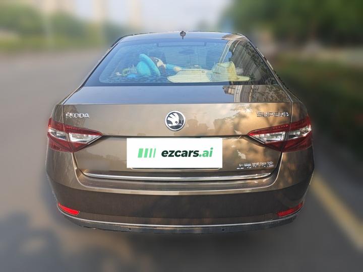 Superb 2016 TSI330 DSG photo 5