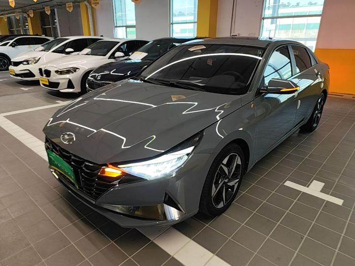 Elantra 2022 1.5L CVT LUX Premium