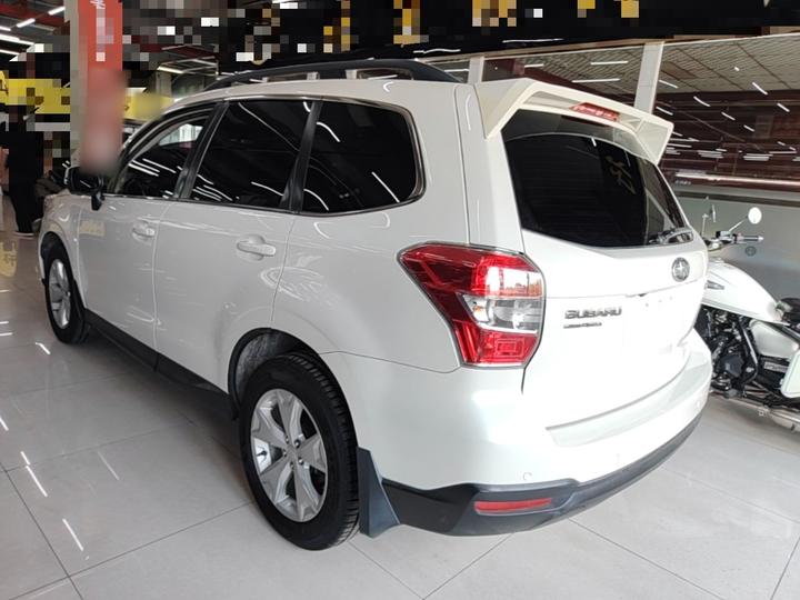 Forester 2013 2.5i AT Luxury photo 4