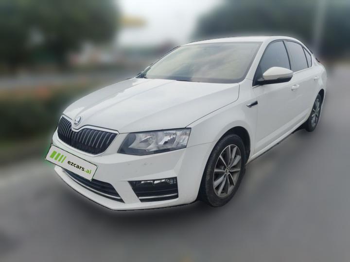 Octavia 2017 1.6L MT
