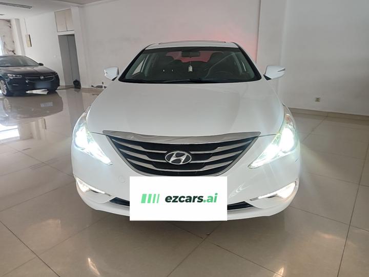 Sonata 2015 Classic 2.0L AT Luxury photo 2