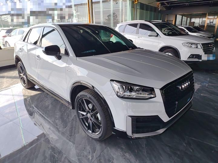 Q2L 2020 35 TFSI Progressive Dynamic photo 3