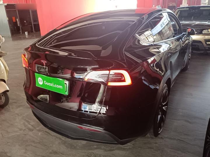 Model Y 2021 Standard Range RWD photo 4