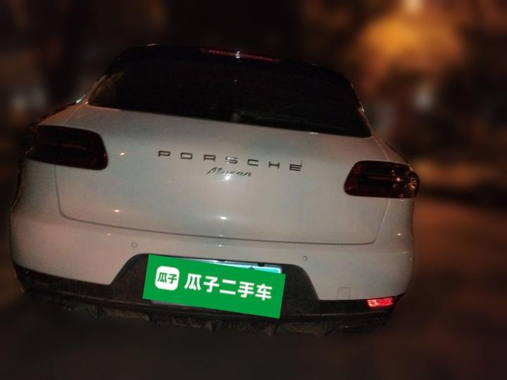 2016 Macan 2.0T photo 5