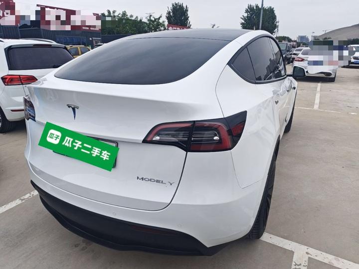 Model Y 2022 Facelift RWD photo 4
