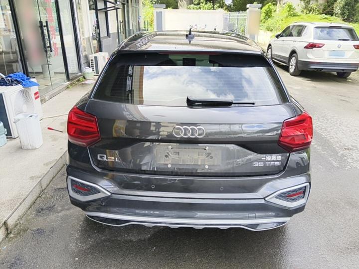 Q2L 2022 35 TFSI Progressive photo 3