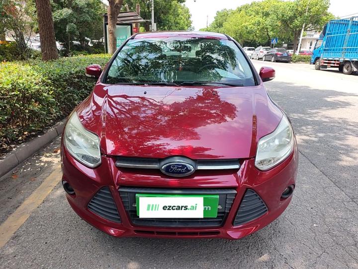 Focus 2012 Hatchback 1.6L AT Comfort photo 2